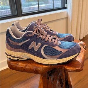 New Balance 2002R Men's Blue and Lavender Sneakers